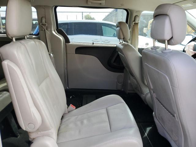 Photo 11 from auction – 2013 CHRYSLER TOWN & COU with VIN 2C4RC1CG7DR815756