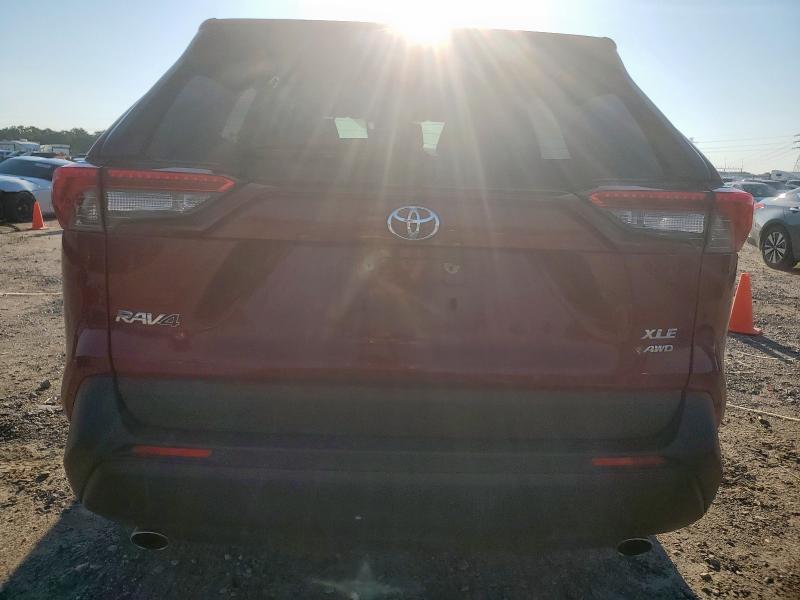 Photo 6 from auction – 2023 TOYOTA RAV4 XLE with VIN JTMP1RFV1PD099272