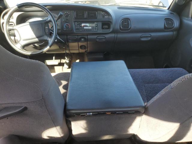 Photo 8 from auction – 2002 DODGE RAM 2500 with VIN 3B7KC236X2M268677