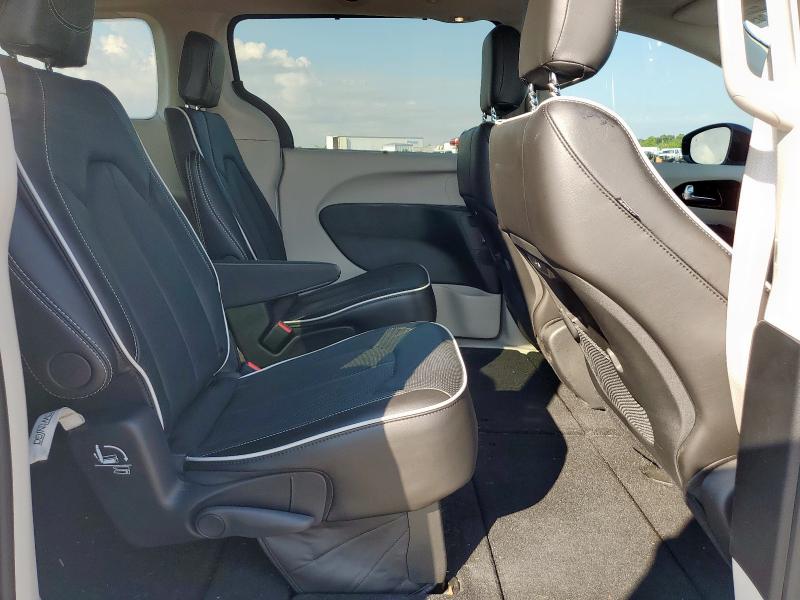 Photo 11 from auction – 2024 CHRYSLER PACIFICA L with VIN 2C4RC1GG5RR111217