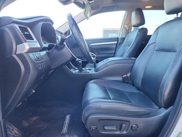 Photo 7 from auction – 2019 TOYOTA HIGHLANDER with VIN 5TDKZRFH3KS553791