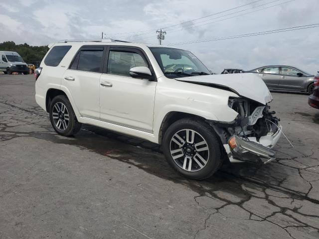 Photo 4 from auction – 2015 TOYOTA 4RUNNER SR with VIN JTEBU5JR3F5217699