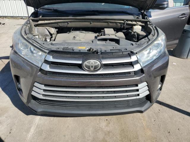 Photo 12 from auction – 2017 TOYOTA HIGHLANDER SE with VIN 5TDKZRFH5HS509333