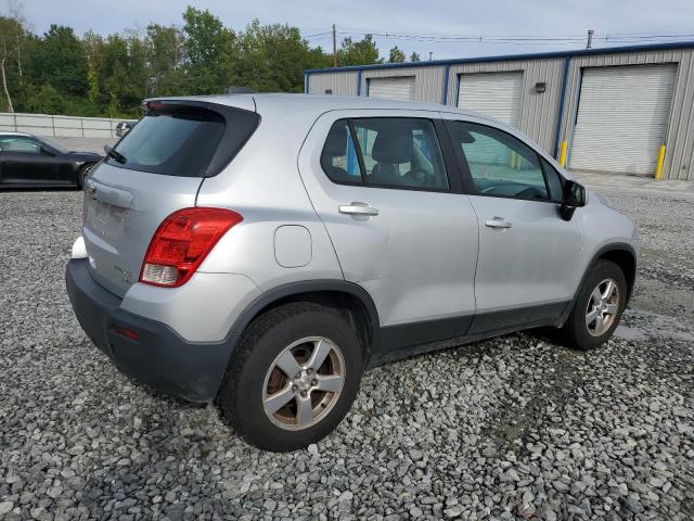 Фото 3 с аукциона – 2015 CHEVROLET TRAX 1LS с VIN 3GNCJPSB4FL223940