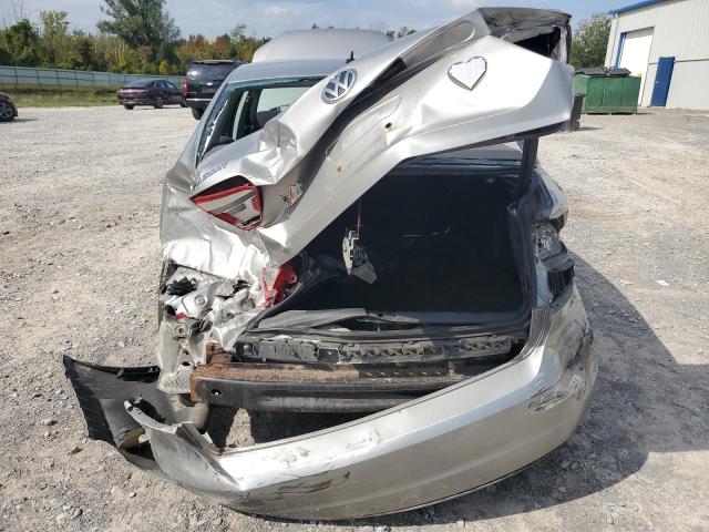 Photo 6 from auction – 2014 VOLKSWAGEN PASSAT S with VIN 1VWAT7A35EC091282