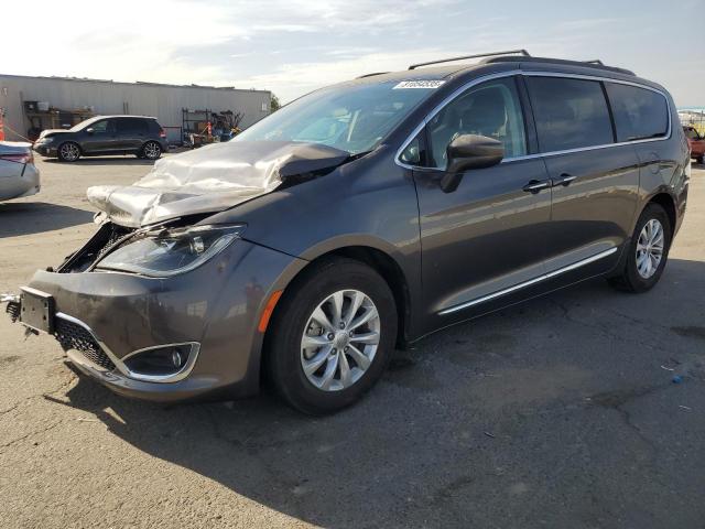 CHRYSLER PACIFICA T 2017 with VIN 2C4RC1BGXHR720079 - Photo from auction