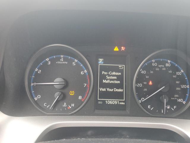 Photo 9 from auction – 2017 TOYOTA RAV4 XLE with VIN JTMRFREVXHJ149245
