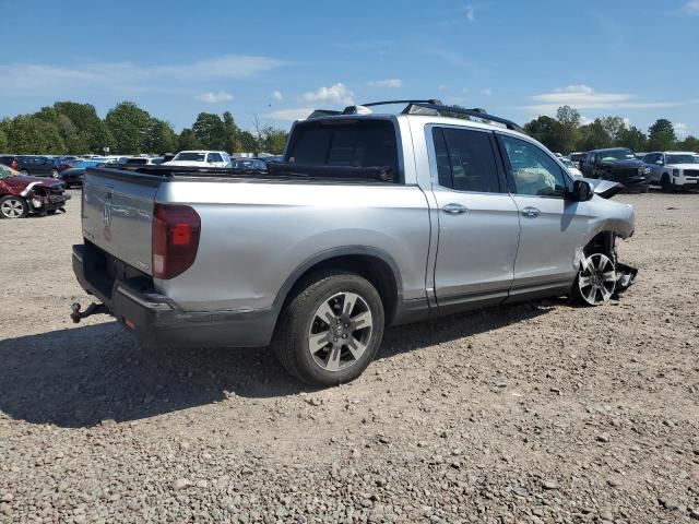 Photo 3 from auction – 2017 HONDA RIDGELINE RTL with VIN 5FPYK3F79HB019914