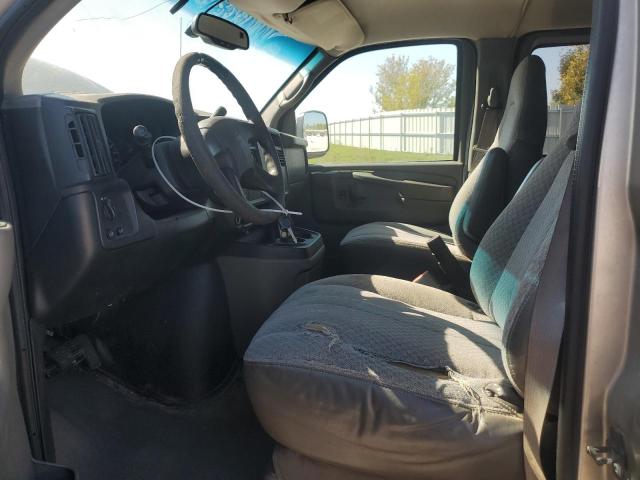 Photo 7 from auction – 2004 CHEVROLET EXPRESS G2 with VIN 1GAGG25U241142375