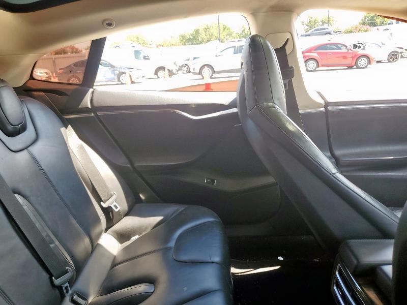 Photo 10 from auction – 2014 TESLA MODEL S with VIN 5YJSA1H15EFP44971