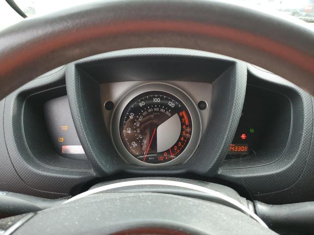Photo 9 from auction – 2010 TOYOTA SCION XD with VIN JTKKU4B44A1002021