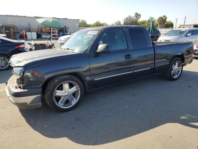 CHEVROLET SILVERADO C1500 2003 with VIN 2GCEC19V431267510 - Photo from auction