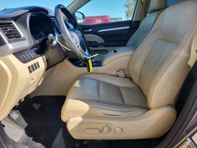 Photo 7 from auction – 2015 TOYOTA HIGHLANDER XLE with VIN 5TDJKRFH1FS152939
