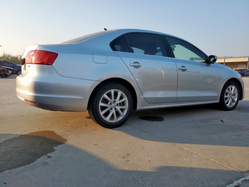 Photo 3 from auction – 2014 VOLKSWAGEN JETTA SE with VIN 3VWD17AJ7EM354971