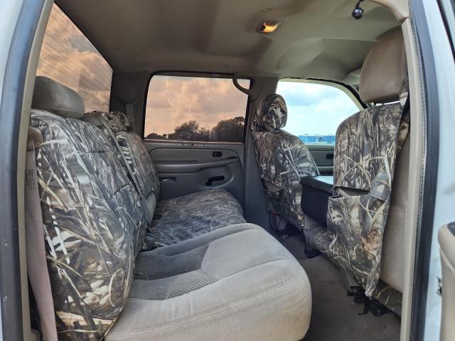 Photo 10 from auction – 2004 CHEVROLET SILVERADO with VIN 1GCHK23U64F258369