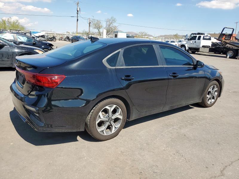 Photo 3 from auction – 2021 KIA FORTE FE with VIN 3KPF24AD2ME412611
