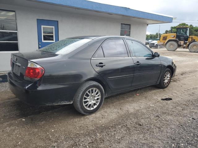 Photo 3 from auction – 2005 TOYOTA CAMRY LE with VIN 4T1BE32K35U076849