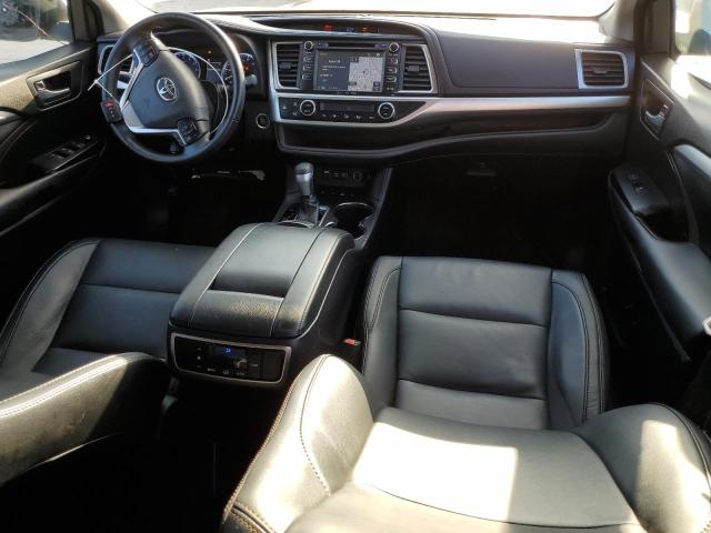 Photo 8 from auction – 2017 TOYOTA HIGHLANDER SE with VIN 5TDJZRFH2HS388353