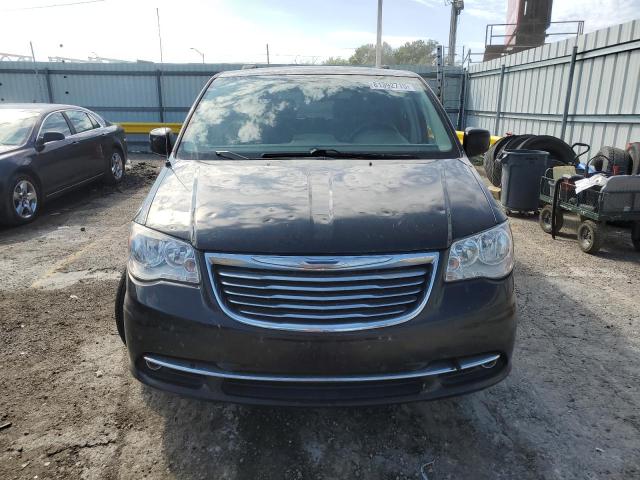 Photo 5 from auction – 2016 CHRYSLER TOWN & COU with VIN 2C4RC1BG9GR293153