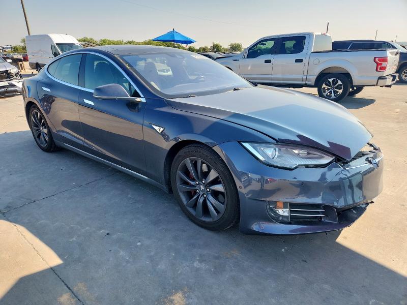 Photo 4 from auction – 2015 TESLA MODEL S 85 with VIN 5YJSA1E22FF117238