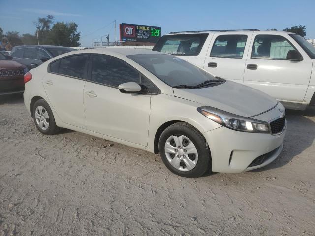 Photo 4 from auction – 2015 KIA FORTE LX with VIN KNAFK4A65F5259025