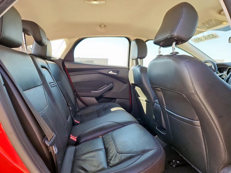 Photo 11 from auction – 2016 FORD FOCUS SE with VIN 1FADP3K24GL339582