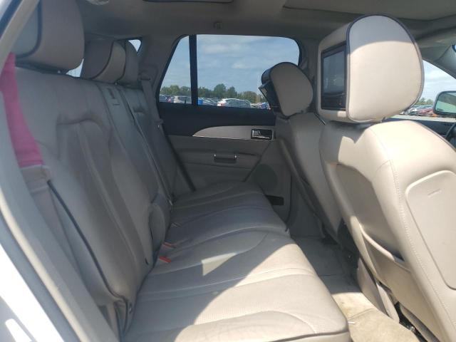 Photo 11 from auction – 2011 LINCOLN MKX with VIN 2LMDJ8JK1BBJ03720