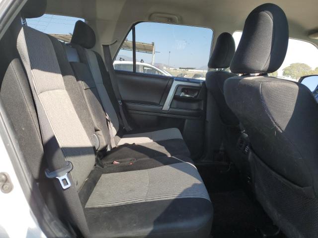 Photo 11 from auction – 2016 TOYOTA 4RUNNER SR with VIN JTEBU5JR8G5298149