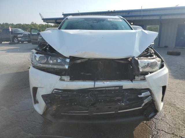 Photo 5 from auction – 2018 TOYOTA HIGHLANDER with VIN 5TDYZRFH1JS241820