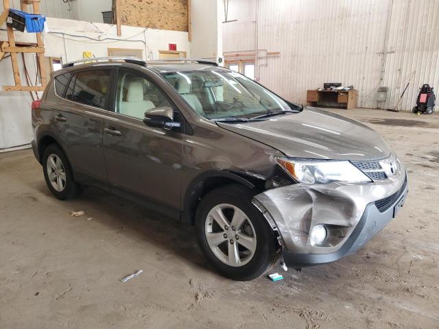 Photo 4 from auction – 2014 TOYOTA RAV4 XLE with VIN JTMRFREV4ED060264