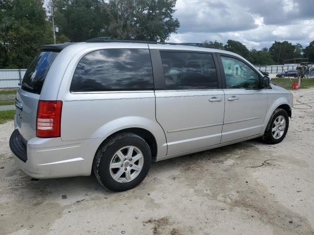 Photo 3 from auction – 2010 CHRYSLER TOWN & COU with VIN 2A4RR5D1XAR397893