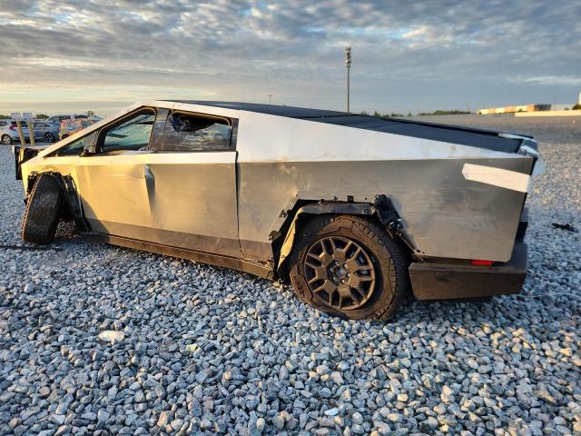 Photo 2 from auction – 2024 TESLA CYBERTRUCK with VIN 7G2CEHEE1RA032661