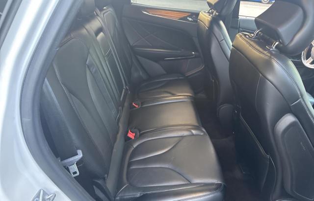 Photo 6 from auction – 2015 LINCOLN MKC with VIN 5LMCJ2A97FUJ17863