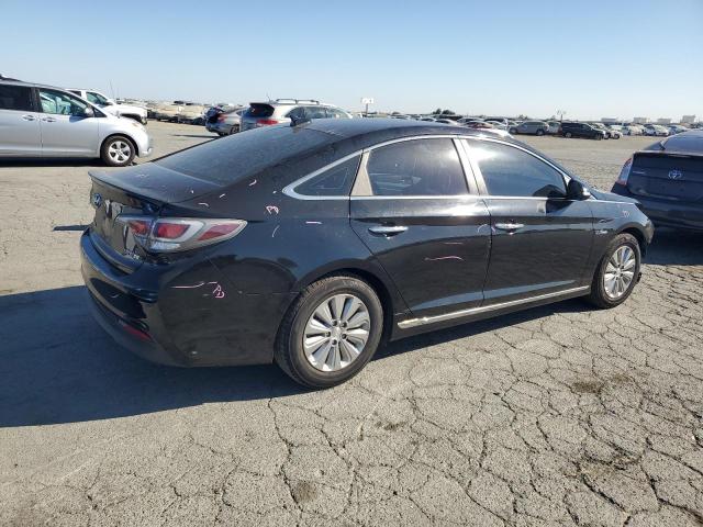 Photo 3 from auction – 2016 HYUNDAI SONATA HYB with VIN KMHE24L14GA030405