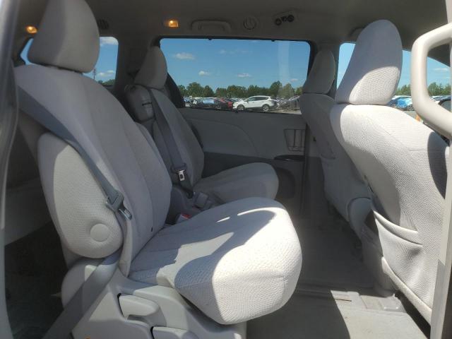 Photo 11 from auction – 2012 TOYOTA SIENNA LE with VIN 5TDKK3DC1CS219527