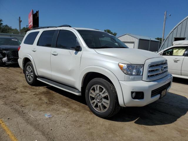 Photo 4 from auction – 2016 TOYOTA SEQUOIA with VIN 5TDDW5G11GS136057