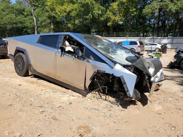 Photo 4 from auction – 2025 TESLA CYBERTRUCK with VIN 7G2CEHEE3SA062296