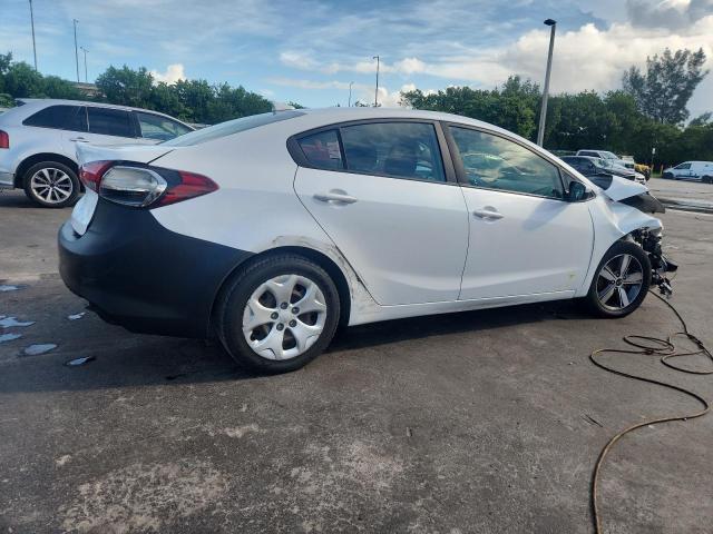 Photo 3 from auction – 2018 KIA FORTE with VIN 3KPFL4A78JE198923