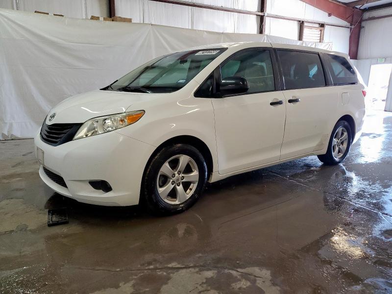 TOYOTA SIENNA 2017 с VIN 5TDZZ3DC0HS815696 - Фото с аукциона