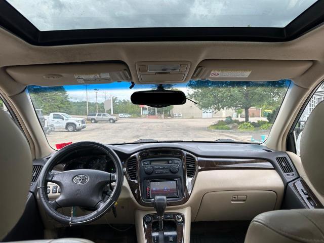 Photo 9 from auction – 2002 TOYOTA HIGHLANDER with VIN JTEHF21A120064678