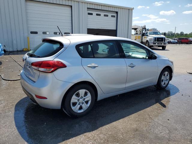 Photo 3 from auction – 2017 KIA FORTE LX with VIN KNAFK5A86H5713633