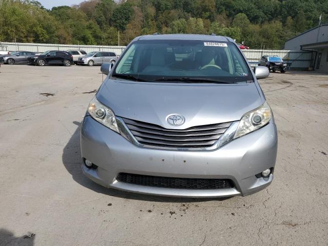 Photo 5 from auction – 2011 TOYOTA SIENNA XLE with VIN 5TDYK3DC4BS071771