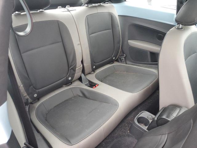 Photo 10 from auction – 2014 VOLKSWAGEN BEETLE with VIN 3VWJP7AT5EM602816