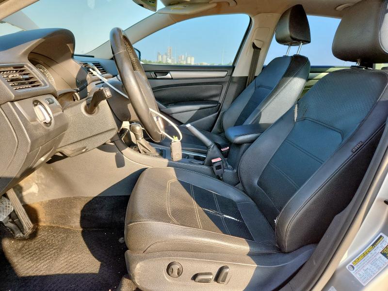 Photo 7 from auction – 2014 VOLKSWAGEN PASSAT SE with VIN 1VWBN7A3XEC088800