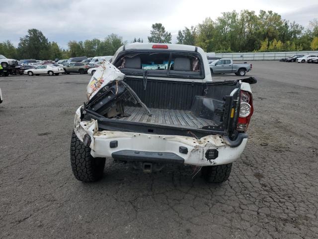 Photo 6 from auction – 2014 TOYOTA TACOMA DOU with VIN 3TMLU4EN3EM157670