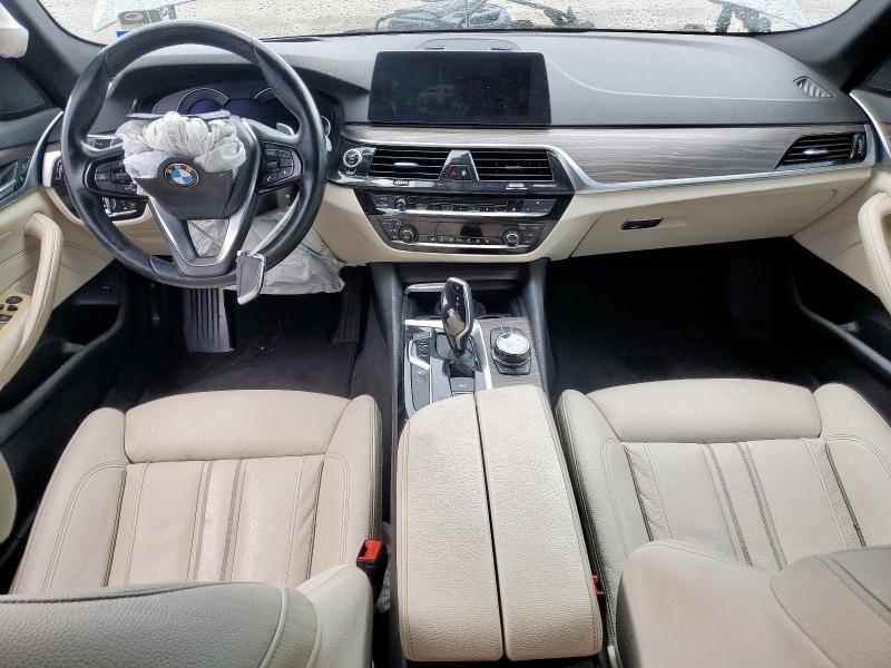 Photo 8 from auction – 2017 BMW 540 I with VIN WBAJE5C32HG916414