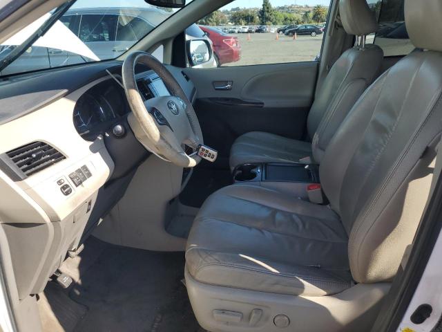 Photo 7 from auction – 2011 TOYOTA SIENNA XLE with VIN 5TDYK3DC2BS149772