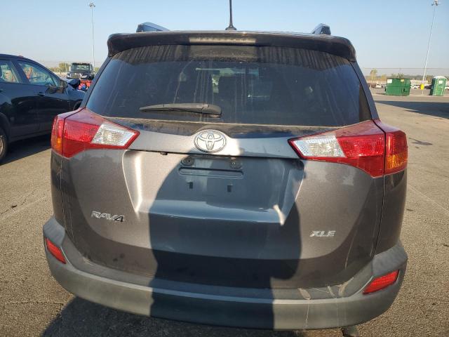 Photo 6 from auction – 2015 TOYOTA RAV4 XLE with VIN JTMWFREV5FJ052227