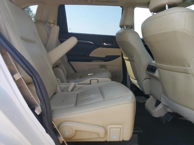 Photo 11 from auction – 2015 TOYOTA HIGHLANDER with VIN 5TDDCRFH1FS010147
