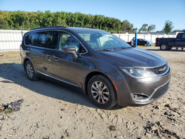 Photo 4 from auction – 2017 CHRYSLER PACIFICA TOURING L with VIN 2C4RC1BG5HR523322